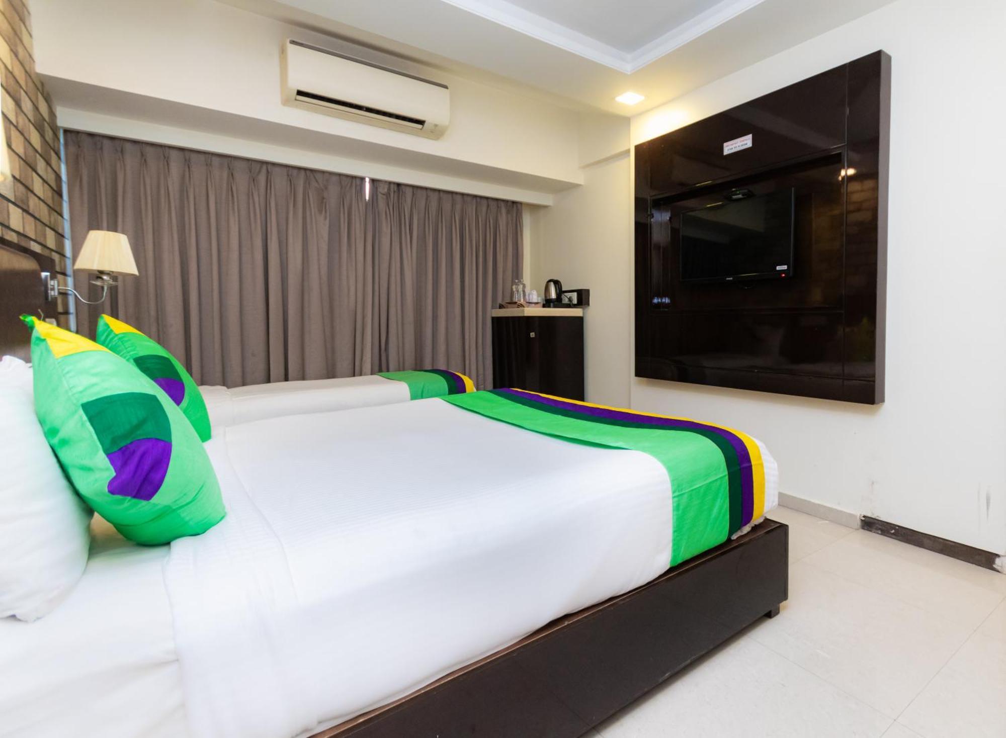 Treebo Laaiba Residency Otel Mumbai Dış mekan fotoğraf