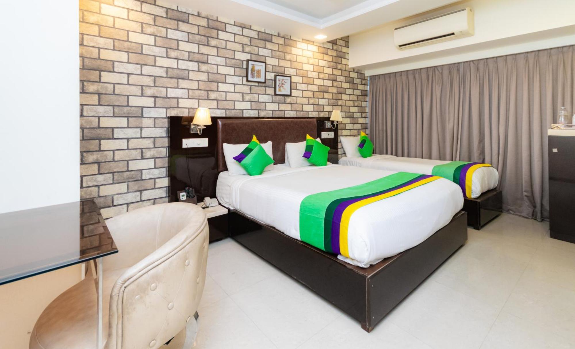 Treebo Laaiba Residency Otel Mumbai Dış mekan fotoğraf