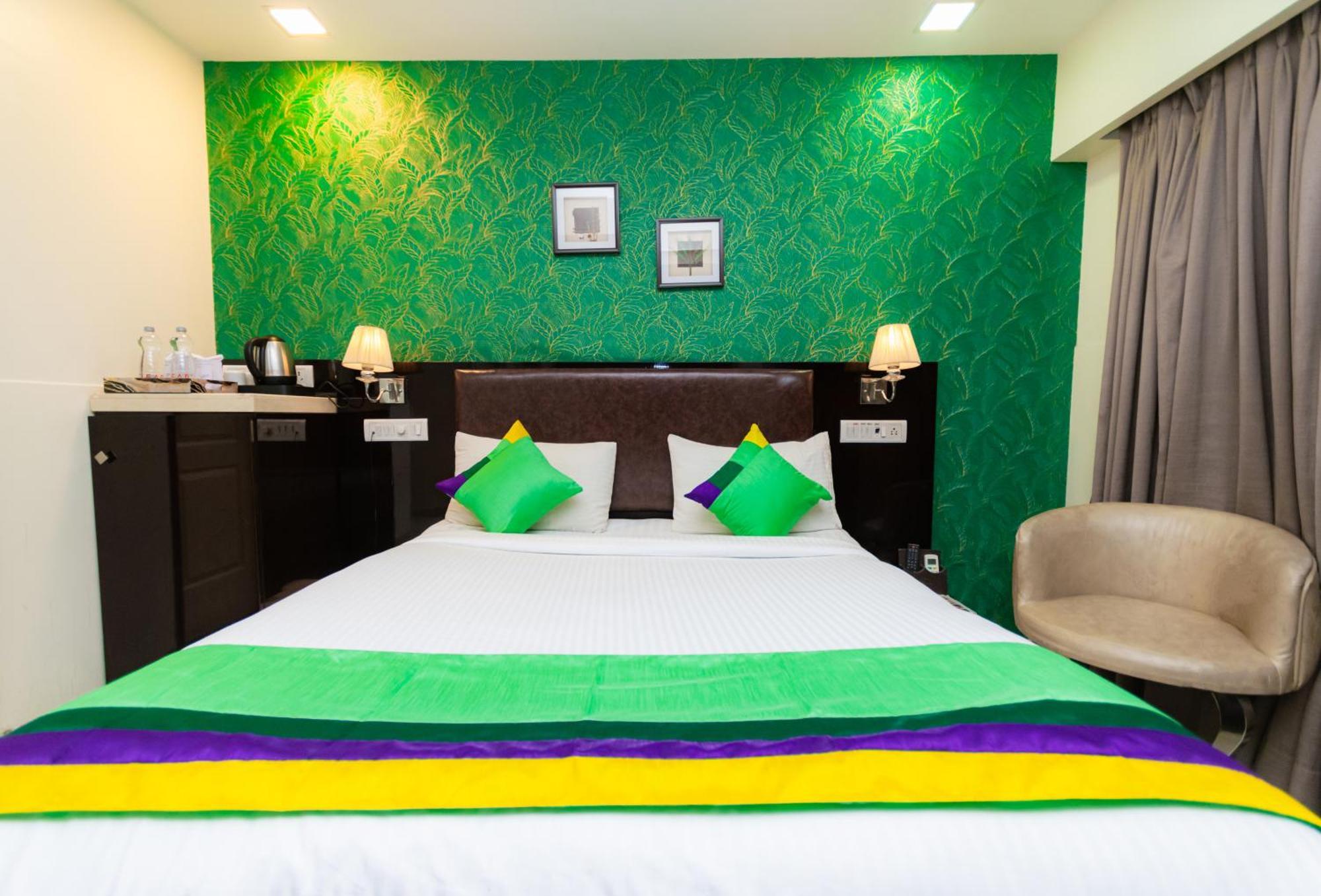 Treebo Laaiba Residency Otel Mumbai Dış mekan fotoğraf